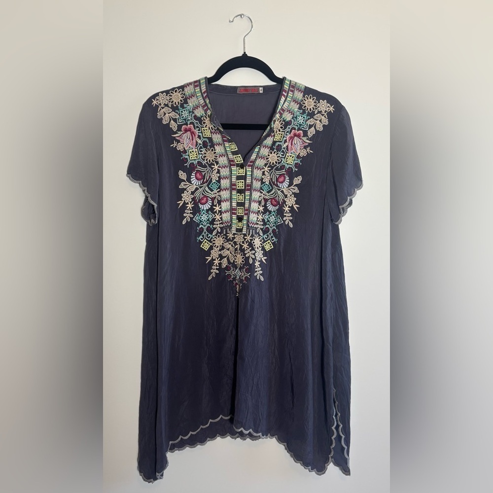 Johnny Was Livana Embroidered Top
Size Small